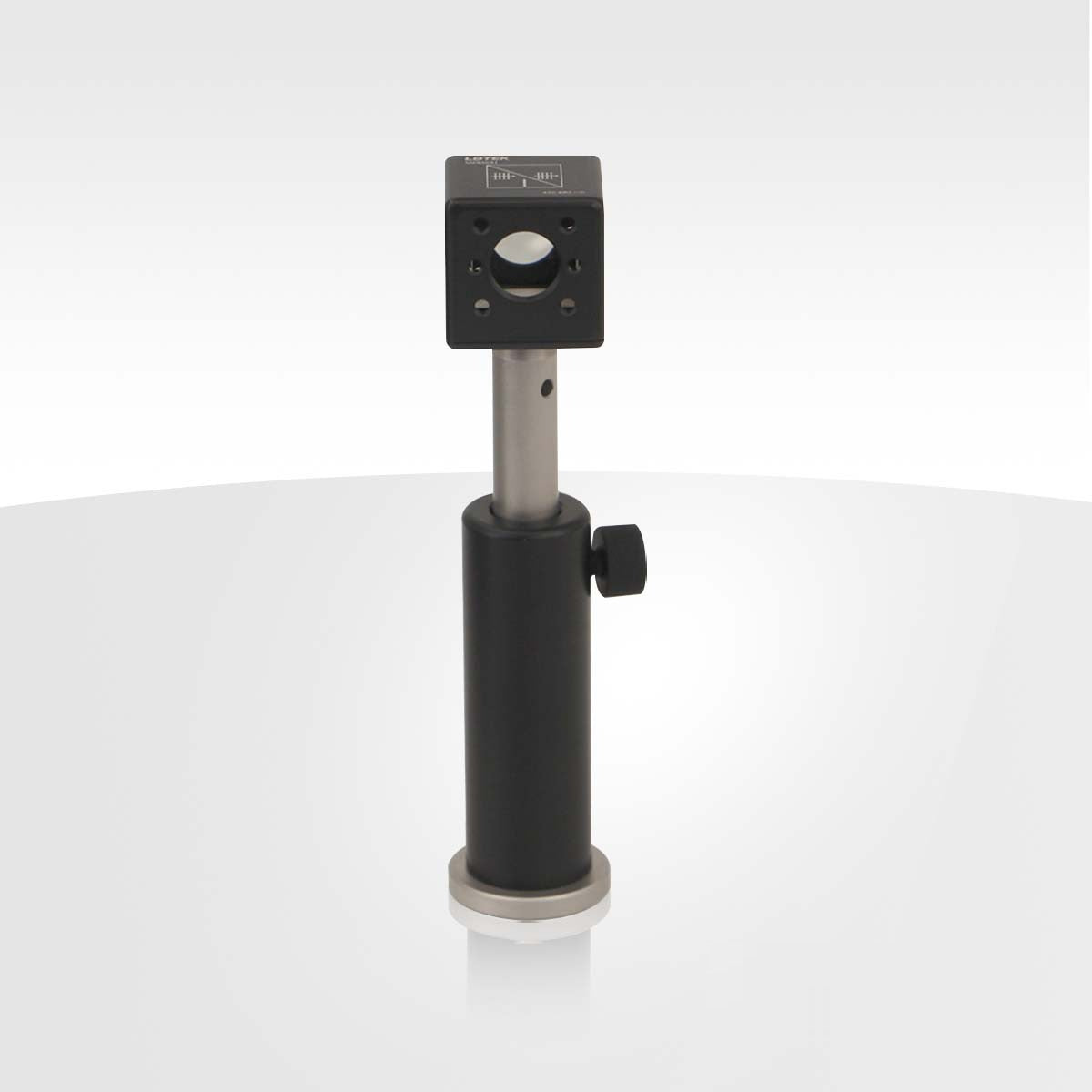 Broadband Polarizing Beamsplitter Cube, AR Coating 420 nm-680 nm MPBS631