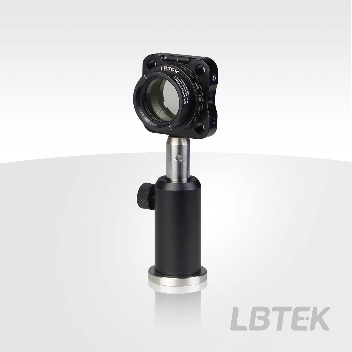 Super Achromatic Wave Plate mounted in a rotation mount
